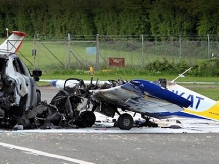 Avion se zabio u Volvo. Volvo pobijedio!