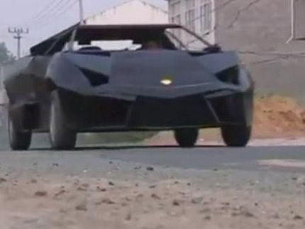 VIDEO: Lambordžini iz blata: Mladić napravio kola svojih snova