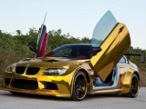 FOTO: Kad želite impresionirati, tu je zlatni BMW M3